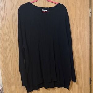 Women's Black Long-Sleeve Lightweight Knit Pullover